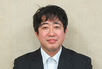 藤枝工場長 小川 裕